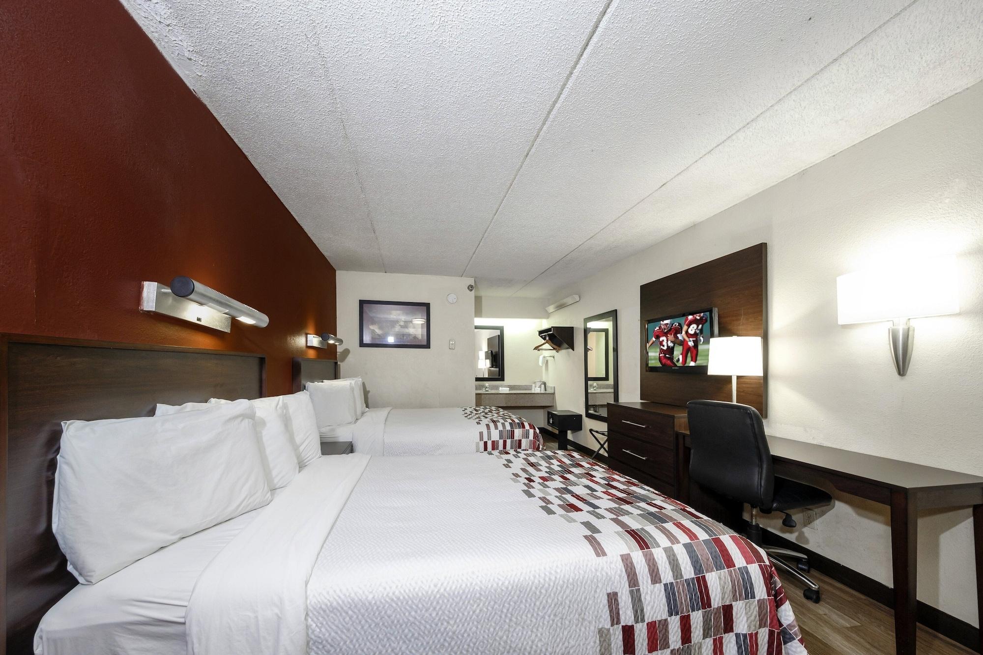 Red Roof Inn Tampa - Brandon Bagian luar foto