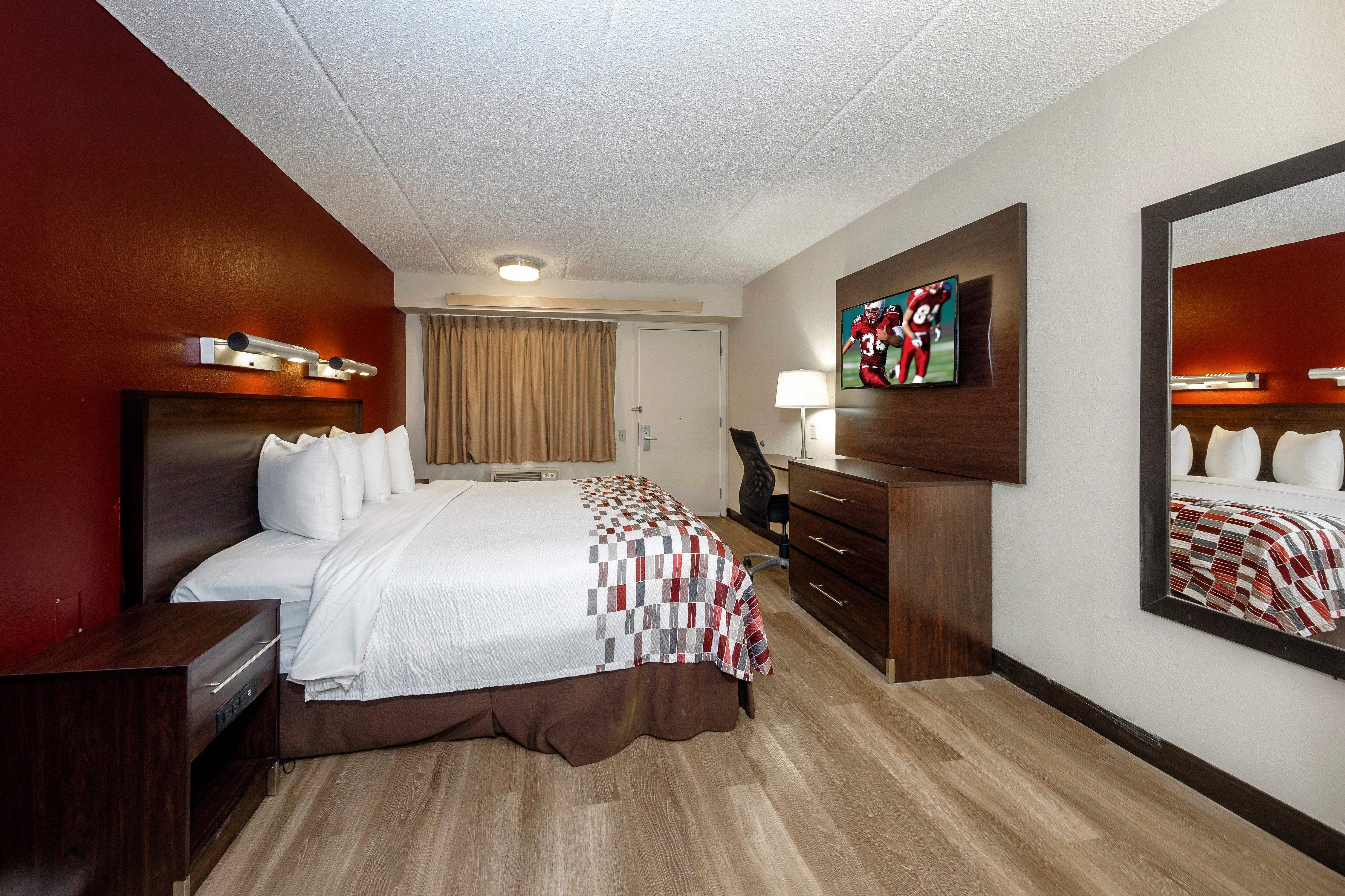 Red Roof Inn Tampa - Brandon Bagian luar foto